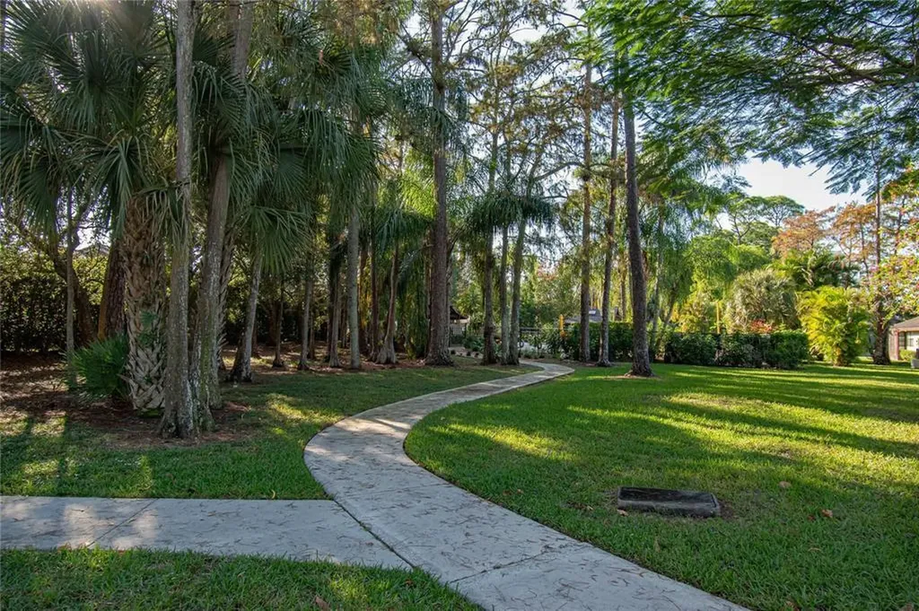 379 Ottawa Court Royal Palm Beach FL 33411