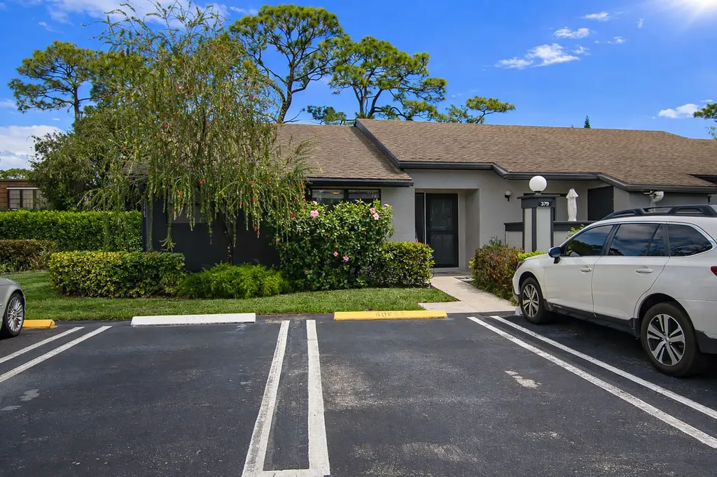 379 Ottawa Court Royal Palm Beach FL 33411