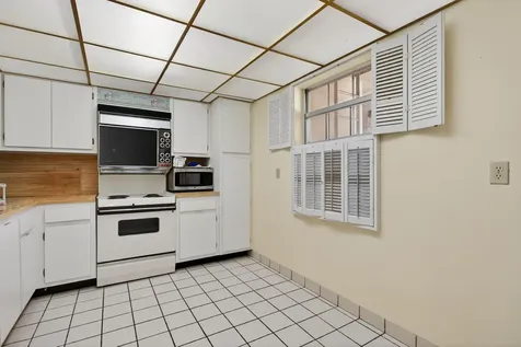 800 Cypress Boulevard Pompano Beach FL 33069