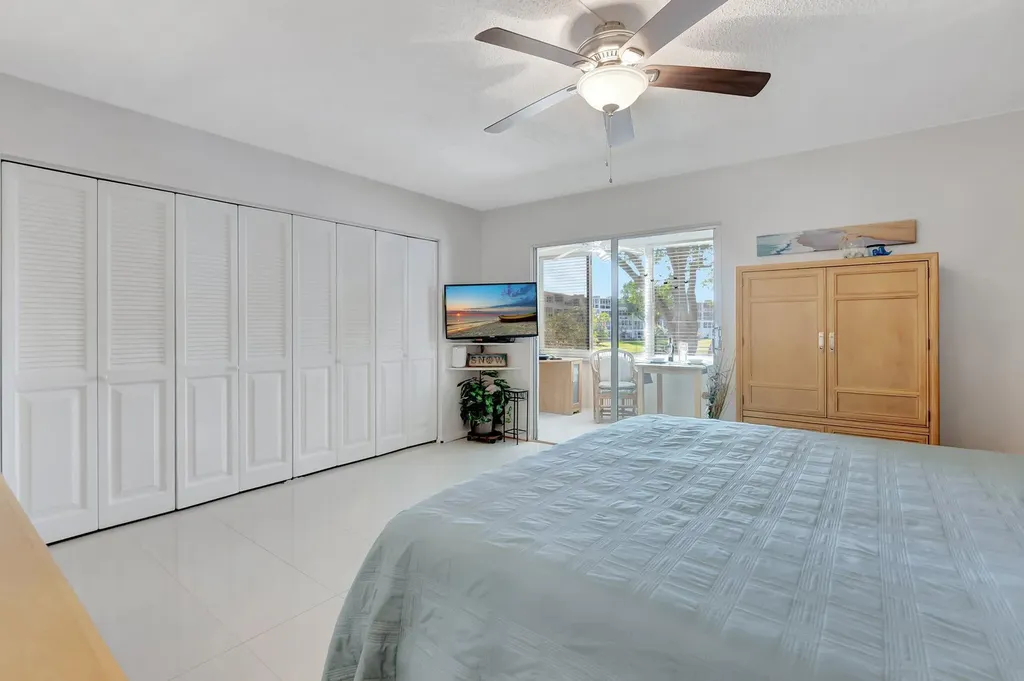 2051 Cambridge C Deerfield Beach FL 33442