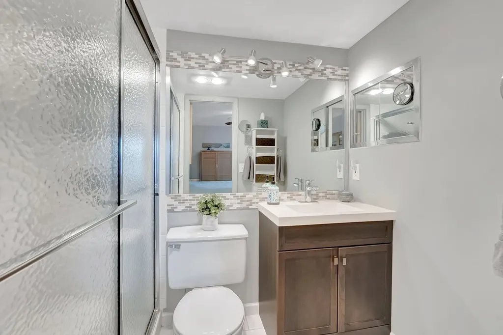 2051 Cambridge C Deerfield Beach FL 33442
