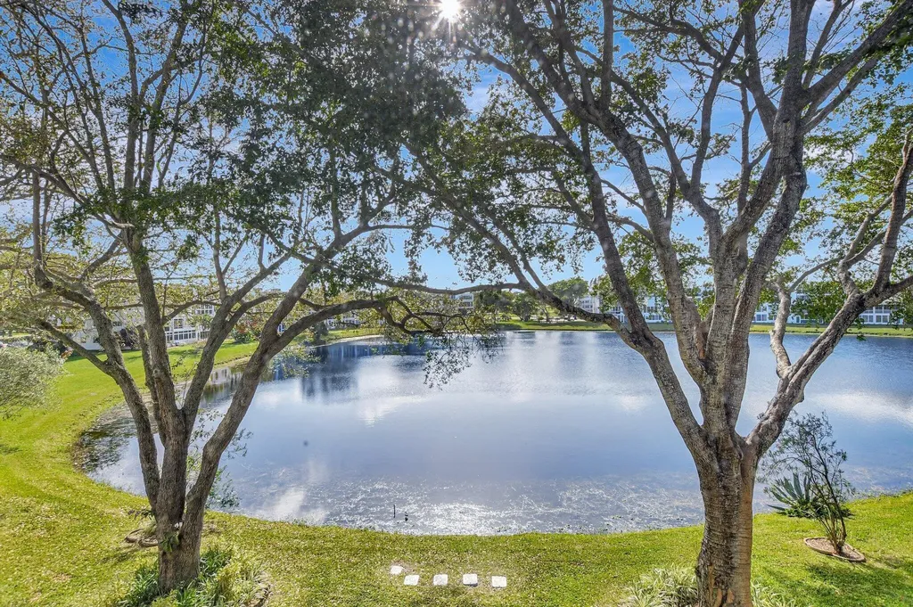 2051 Cambridge C Deerfield Beach FL 33442