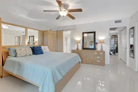 2051 Cambridge C Deerfield Beach FL 33442