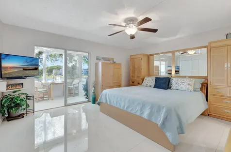 2051 Cambridge C Deerfield Beach FL 33442