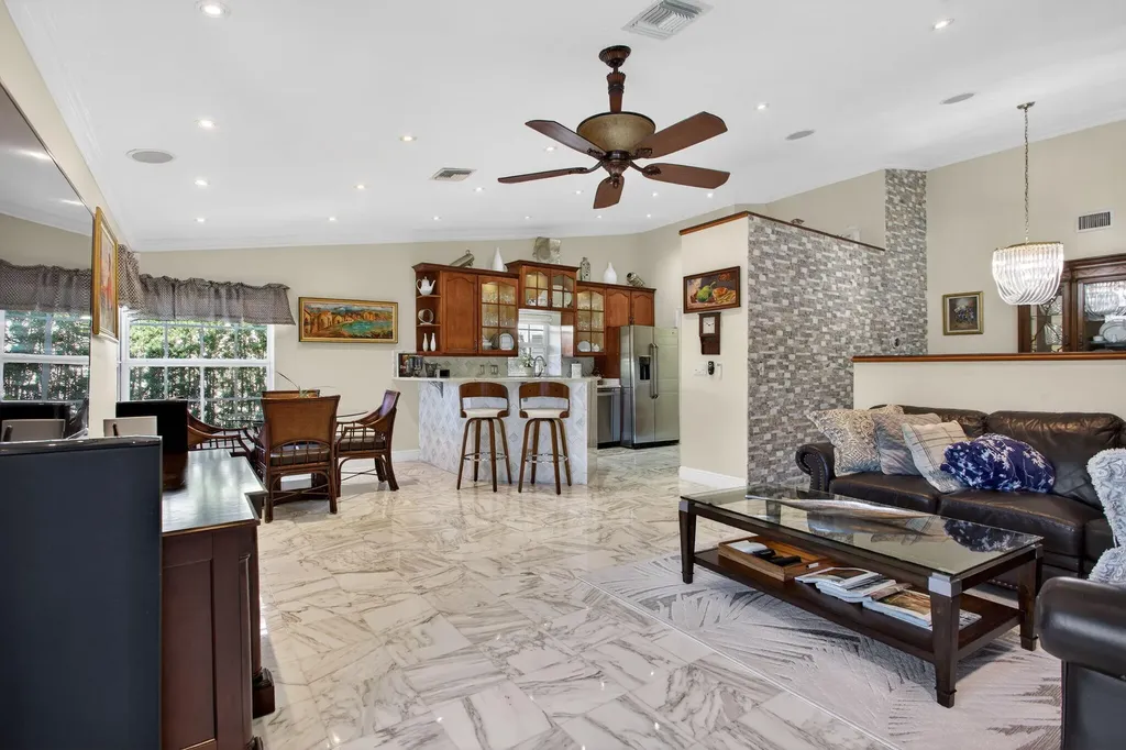 10750 NW 18th Place Plantation FL 33322