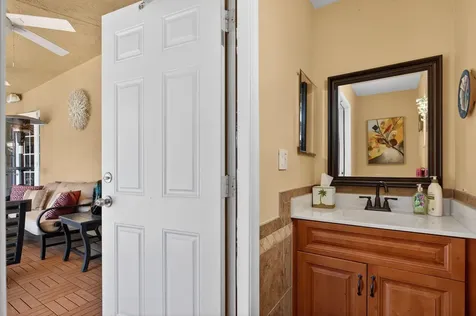 10750 NW 18th Place Plantation FL 33322