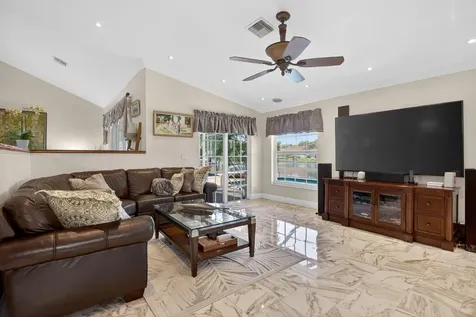10750 NW 18th Place Plantation FL 33322