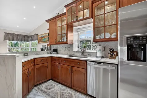 10750 NW 18th Place Plantation FL 33322