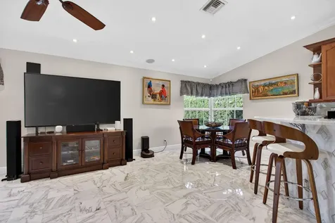 10750 NW 18th Place Plantation FL 33322