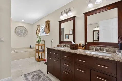 10750 NW 18th Place Plantation FL 33322