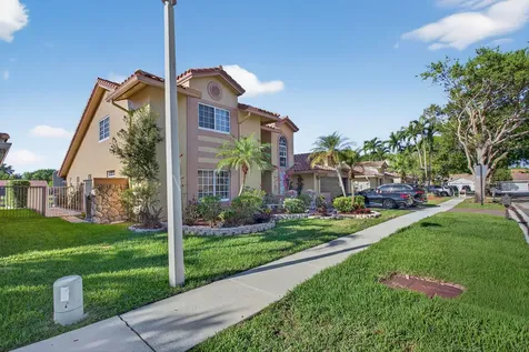 10750 NW 18th Place Plantation FL 33322
