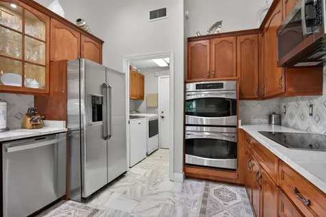 10750 NW 18th Place Plantation FL 33322