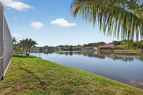 10750 NW 18th Place Plantation FL 33322