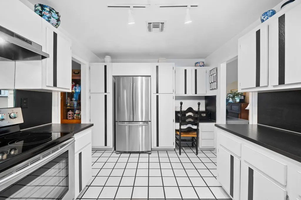 8730 Lake Dasha Terrace Plantation FL 33324