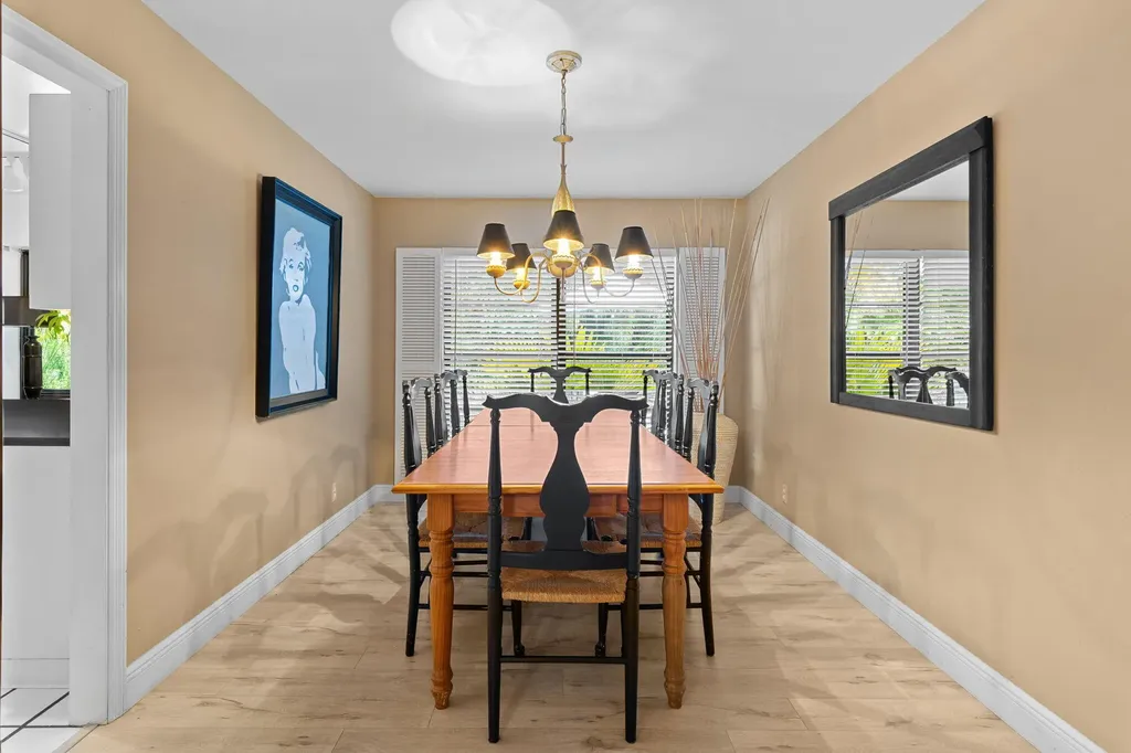 8730 Lake Dasha Terrace Plantation FL 33324
