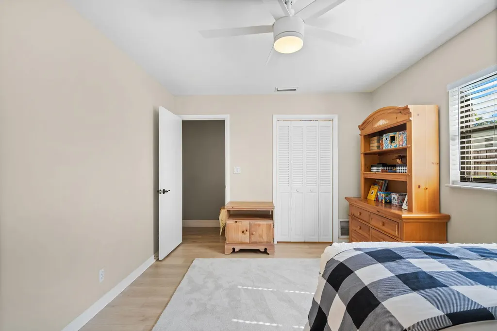 8730 Lake Dasha Terrace Plantation FL 33324