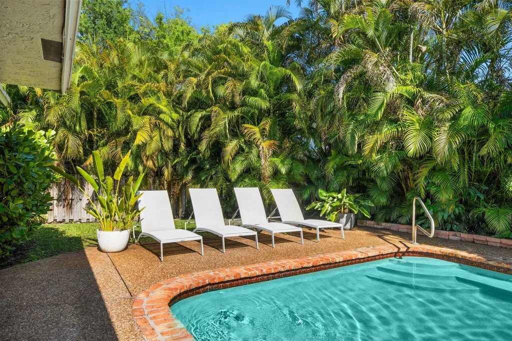 8730 Lake Dasha Terrace Plantation FL 33324