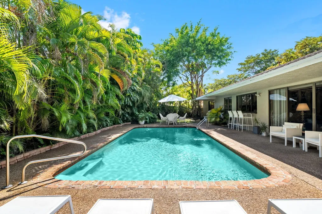 8730 Lake Dasha Terrace Plantation FL 33324