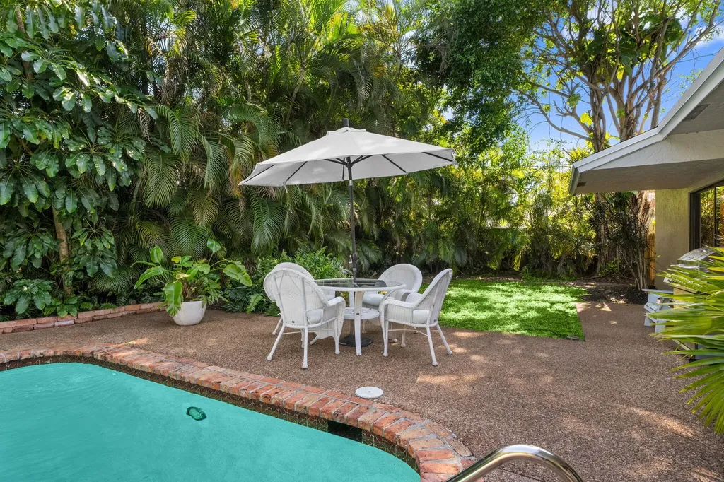 8730 Lake Dasha Terrace Plantation FL 33324