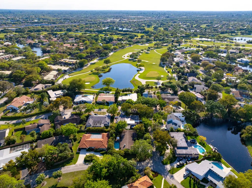8730 Lake Dasha Terrace Plantation FL 33324
