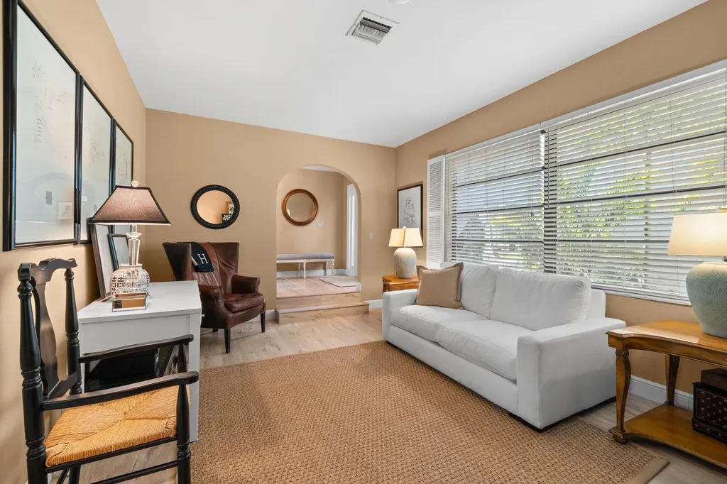 8730 Lake Dasha Terrace Plantation FL 33324