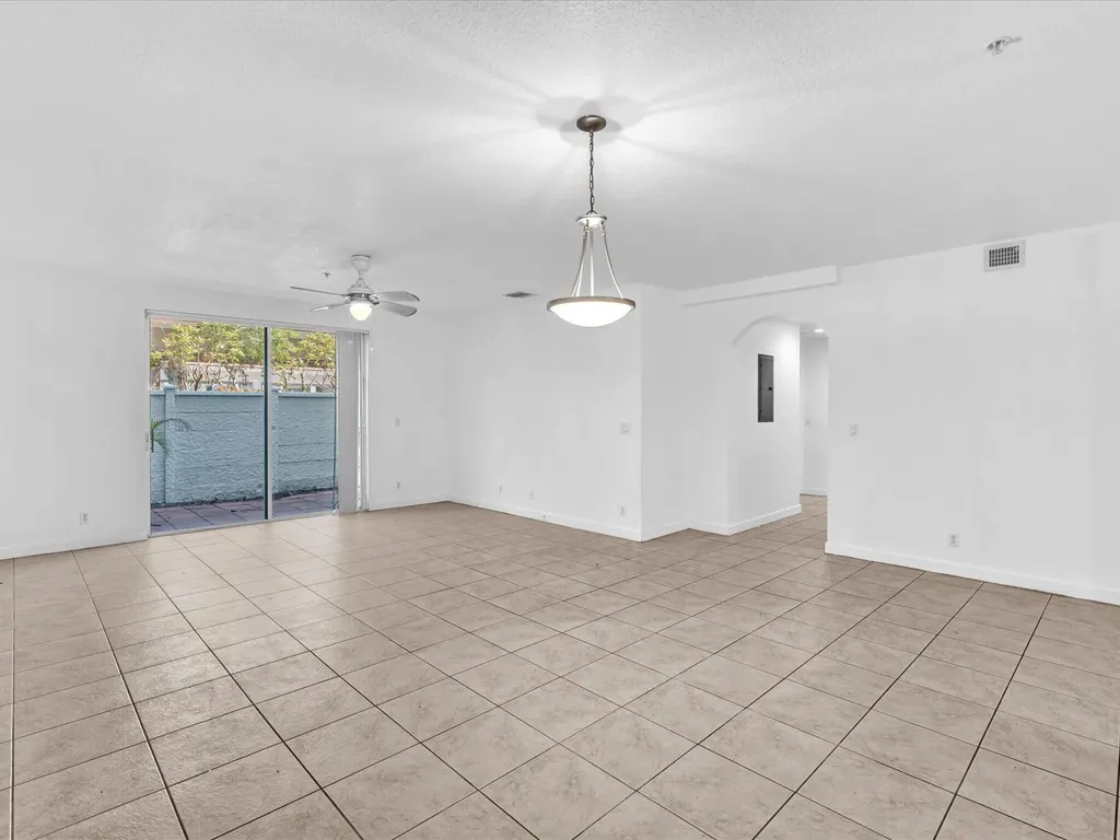 513 Bayfront Drive Boynton Beach FL 33435