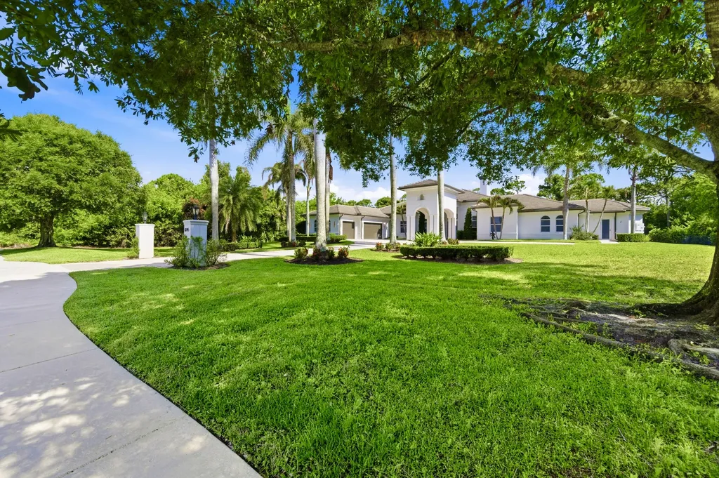 8245 SE Country Estates Way Jupiter FL 33458