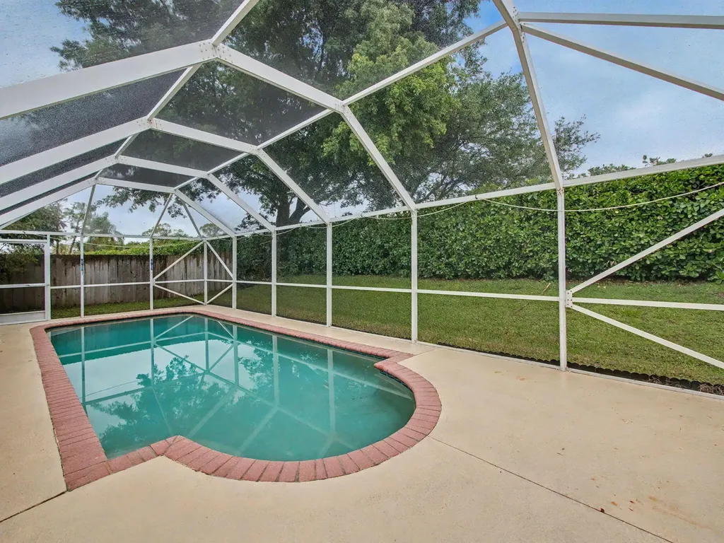 8411 White Egret Way Lake Worth FL 33467