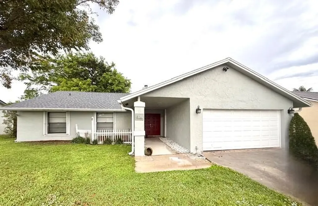 8411 White Egret Way Lake Worth FL 33467