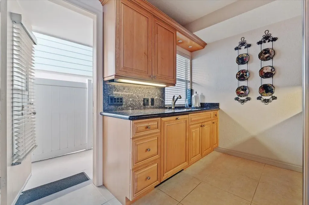 426 SE 17th Terrace Deerfield Beach FL 33441