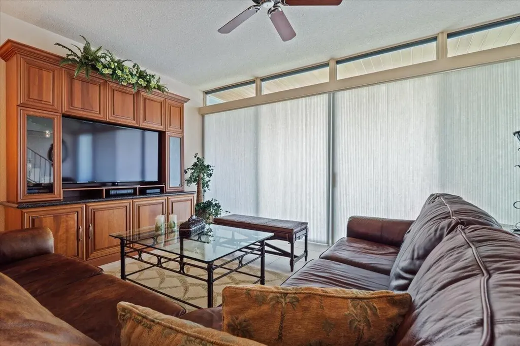 426 SE 17th Terrace Deerfield Beach FL 33441