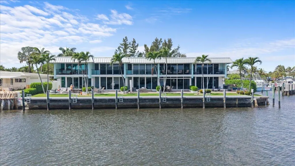 426 SE 17th Terrace Deerfield Beach FL 33441