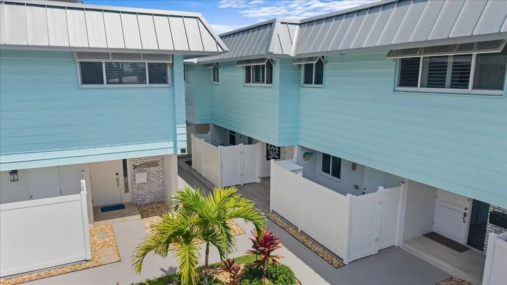 426 SE 17th Terrace Deerfield Beach FL 33441