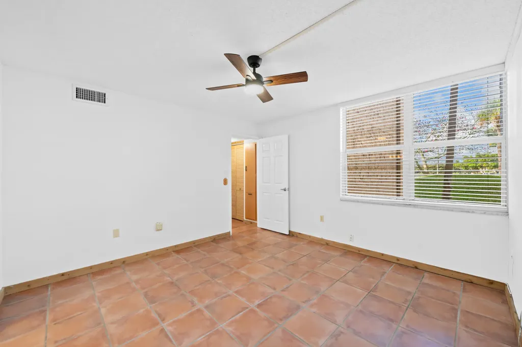 9480 Tangerine Place Davie FL 33324