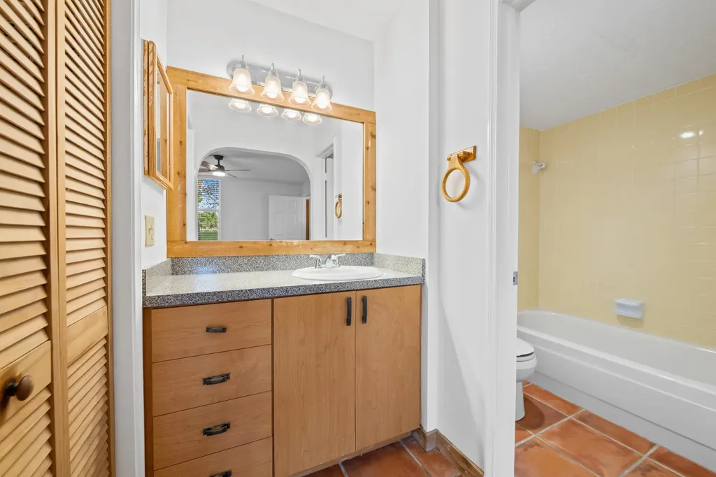 9480 Tangerine Place Davie FL 33324