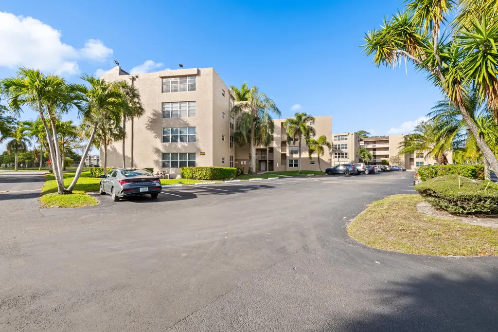 9480 Tangerine Place Davie FL 33324
