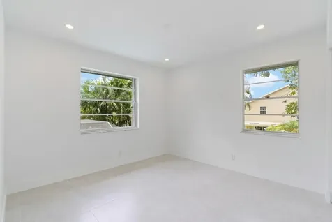 301 NW 78th Terrace Plantation FL 33324