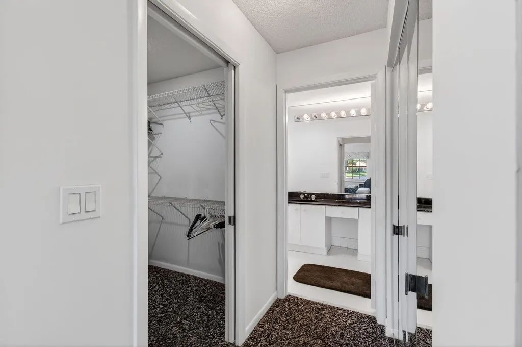 14492 Via Royale Delray Beach FL 33446
