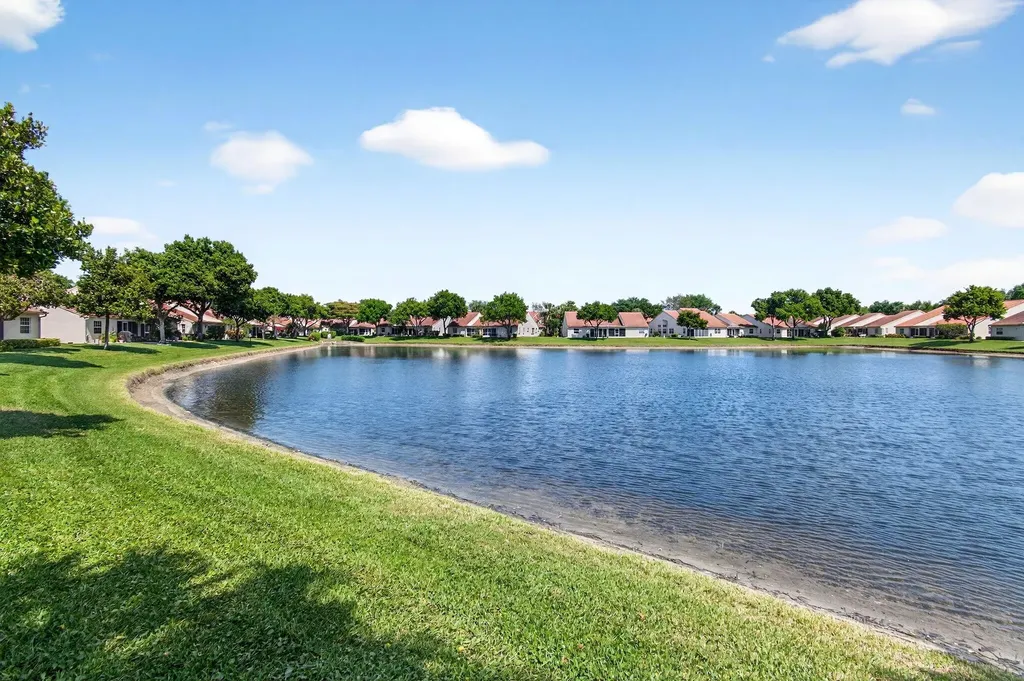 14492 Via Royale Delray Beach FL 33446