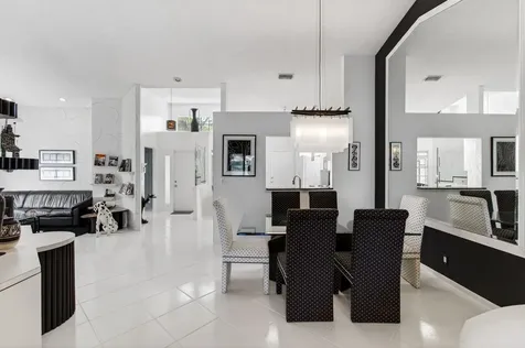 14492 Via Royale Delray Beach FL 33446