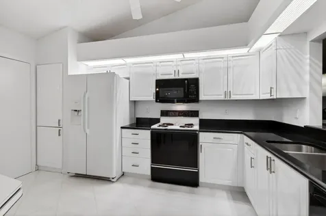 14492 Via Royale Delray Beach FL 33446