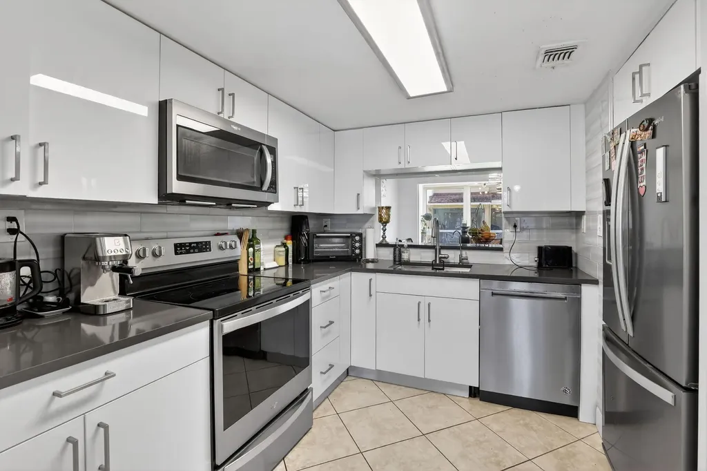 807 NW 91st Terrace NW Plantation FL 33324