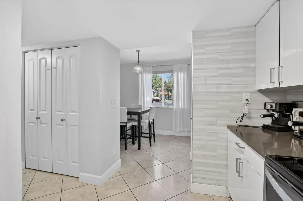 807 NW 91st Terrace NW Plantation FL 33324