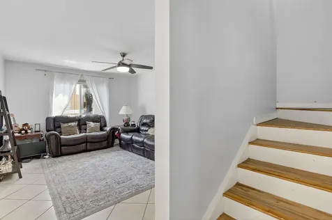 807 NW 91st Terrace NW Plantation FL 33324
