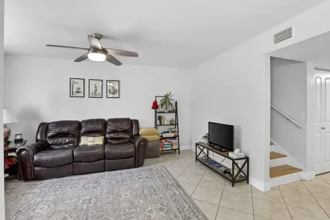 807 NW 91st Terrace NW Plantation FL 33324