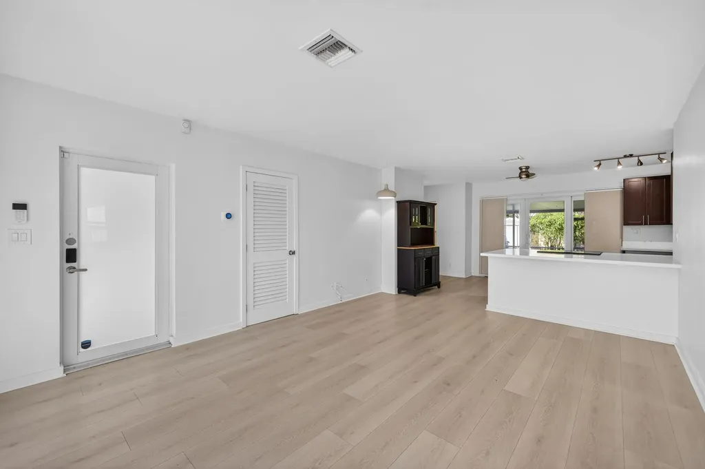 1029 NE 9th Avenue Fort Lauderdale FL 33304