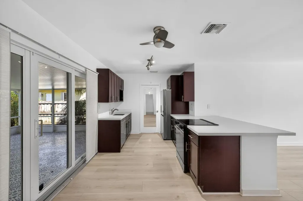 1029 NE 9th Avenue Fort Lauderdale FL 33304