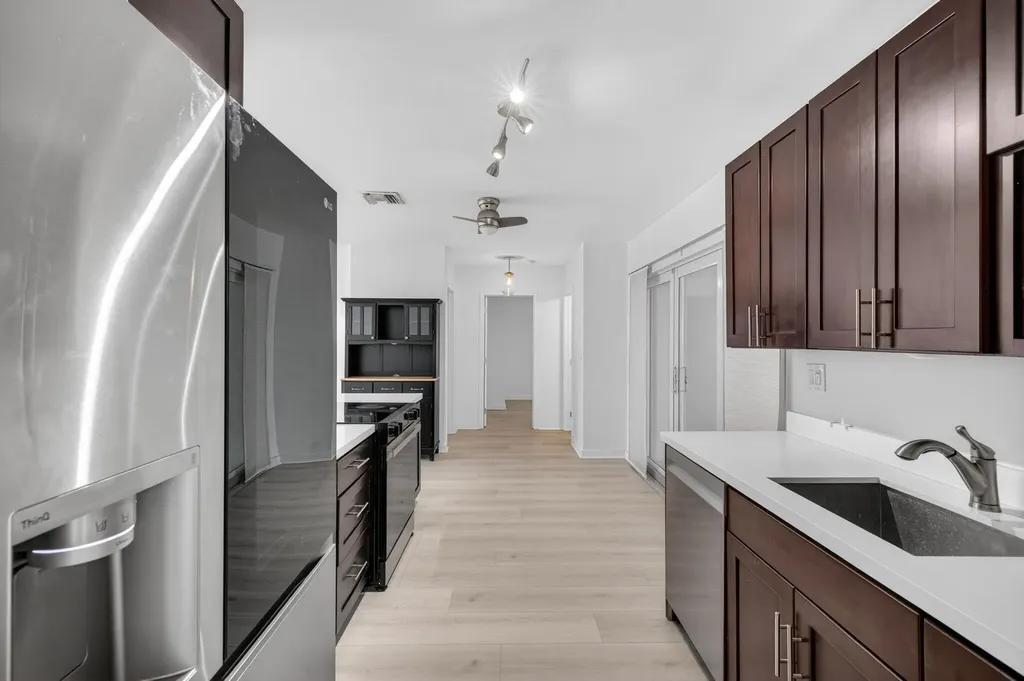 1029 NE 9th Avenue Fort Lauderdale FL 33304