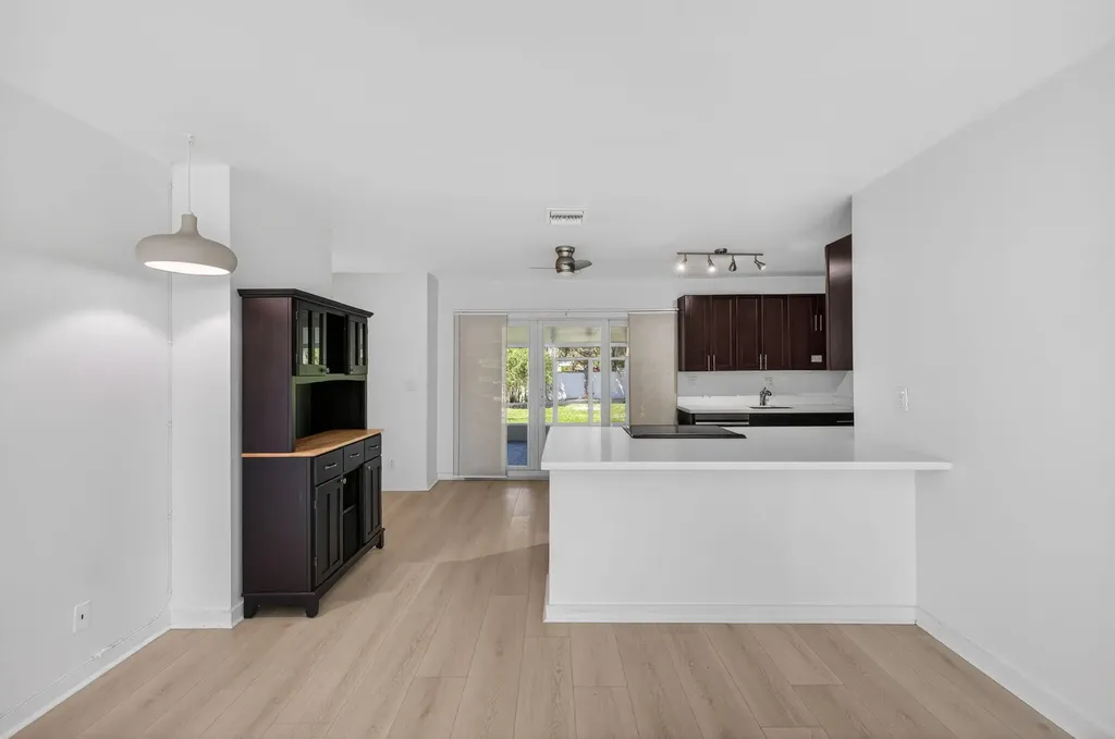 1029 NE 9th Avenue Fort Lauderdale FL 33304
