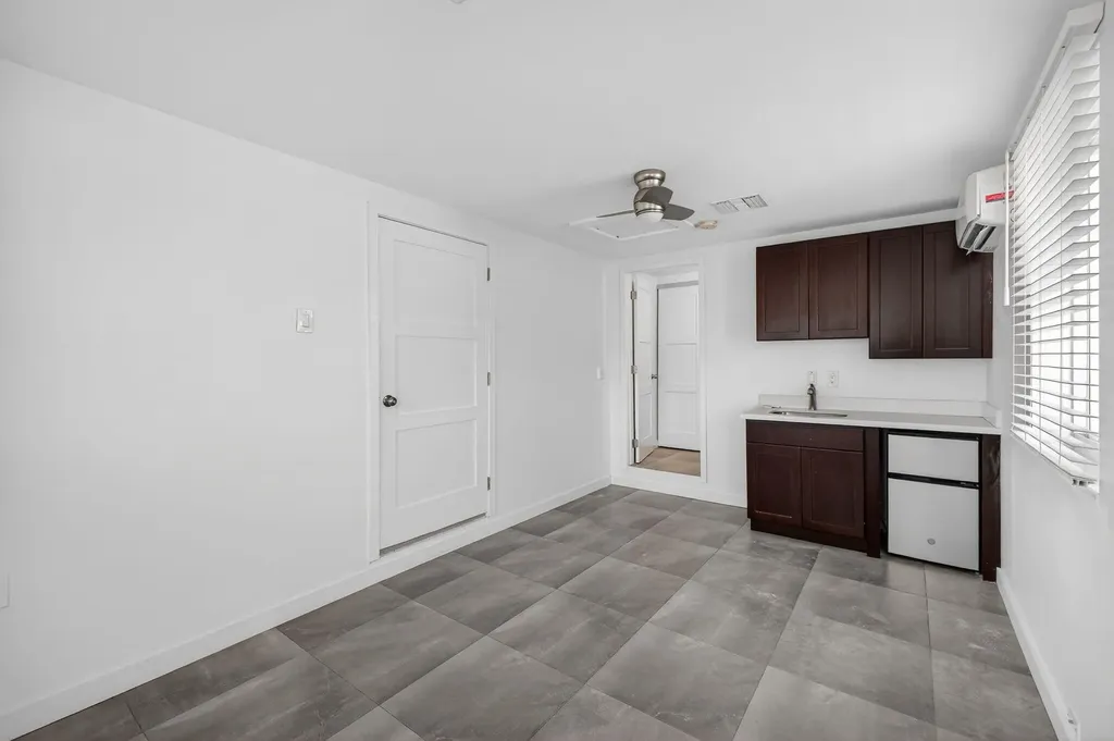 1029 NE 9th Avenue Fort Lauderdale FL 33304
